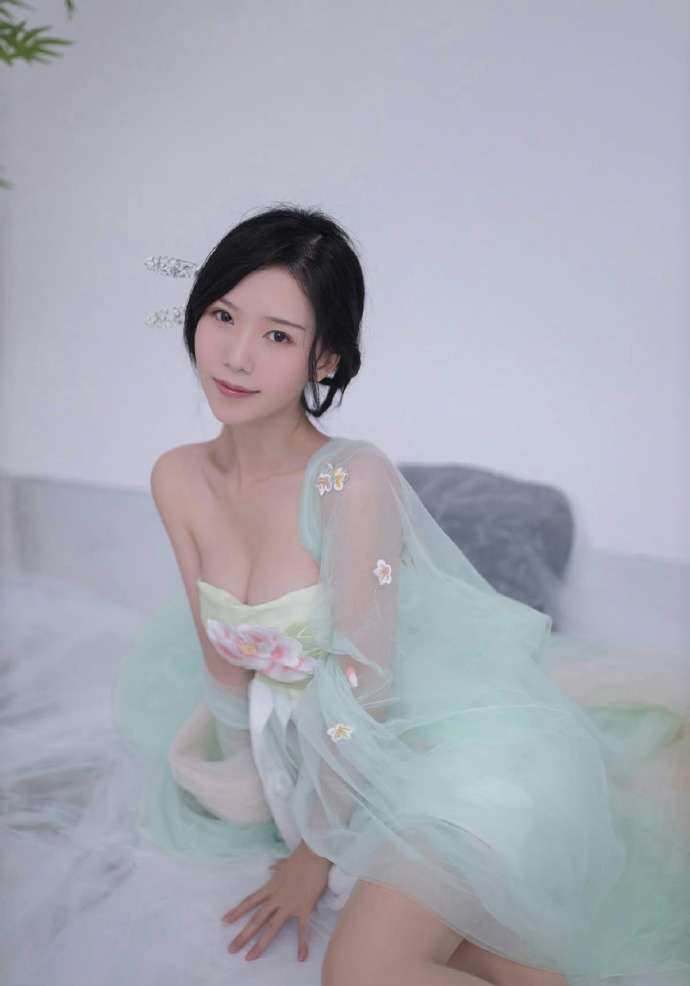 半个喜剧 封面